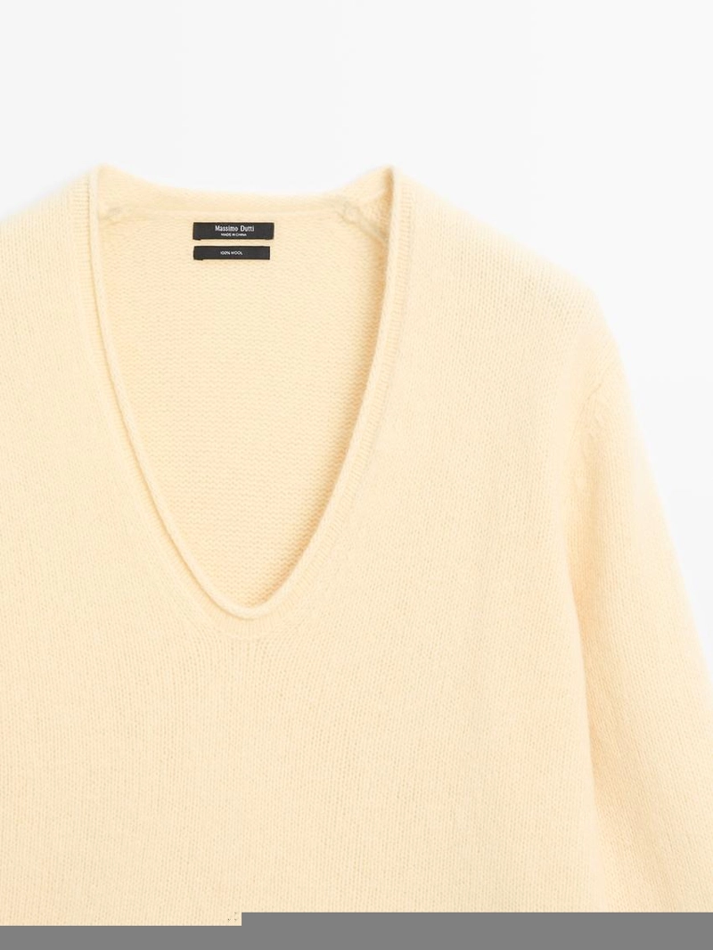Свитер с v-образным вырезом из 100% шерсти