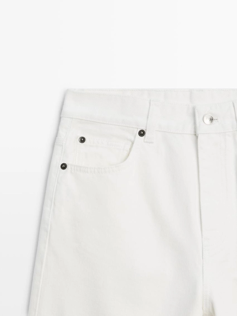 Джинсы свободного кроя средней посадки