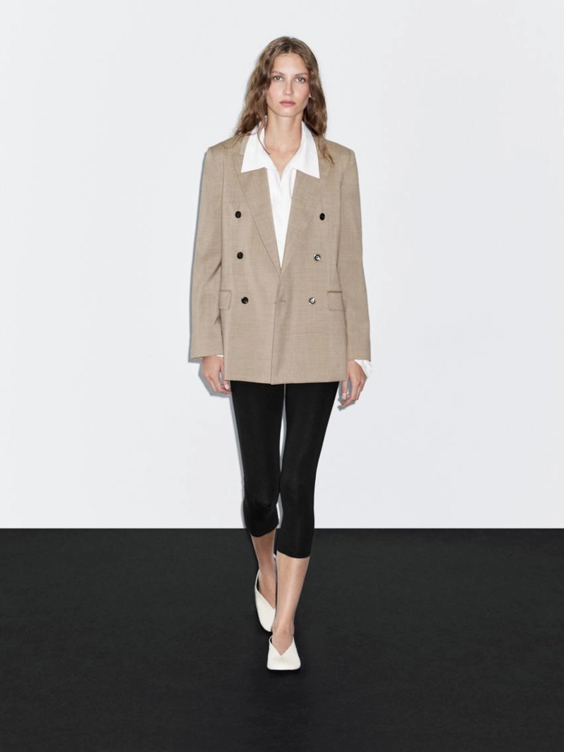 Пиджак из 100% шерсти с двубортной застежкой