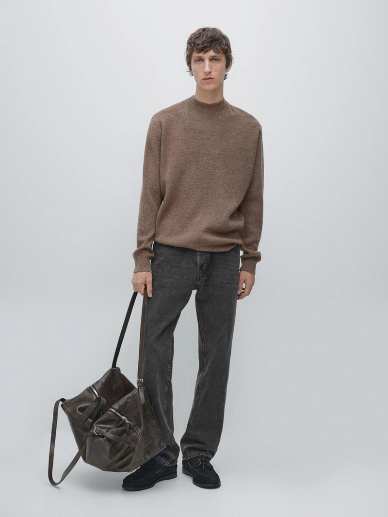 Свитер с круглым вырезом и пуговицами из вязаного полотна