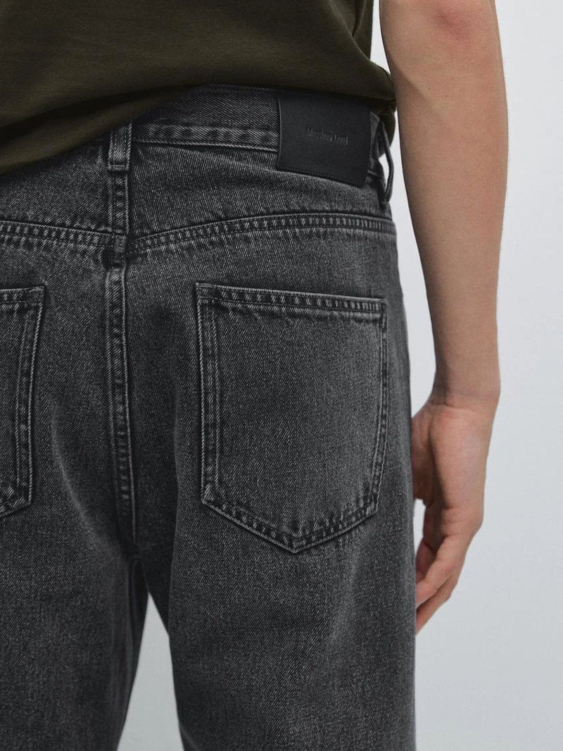 Джинсы прямого кроя