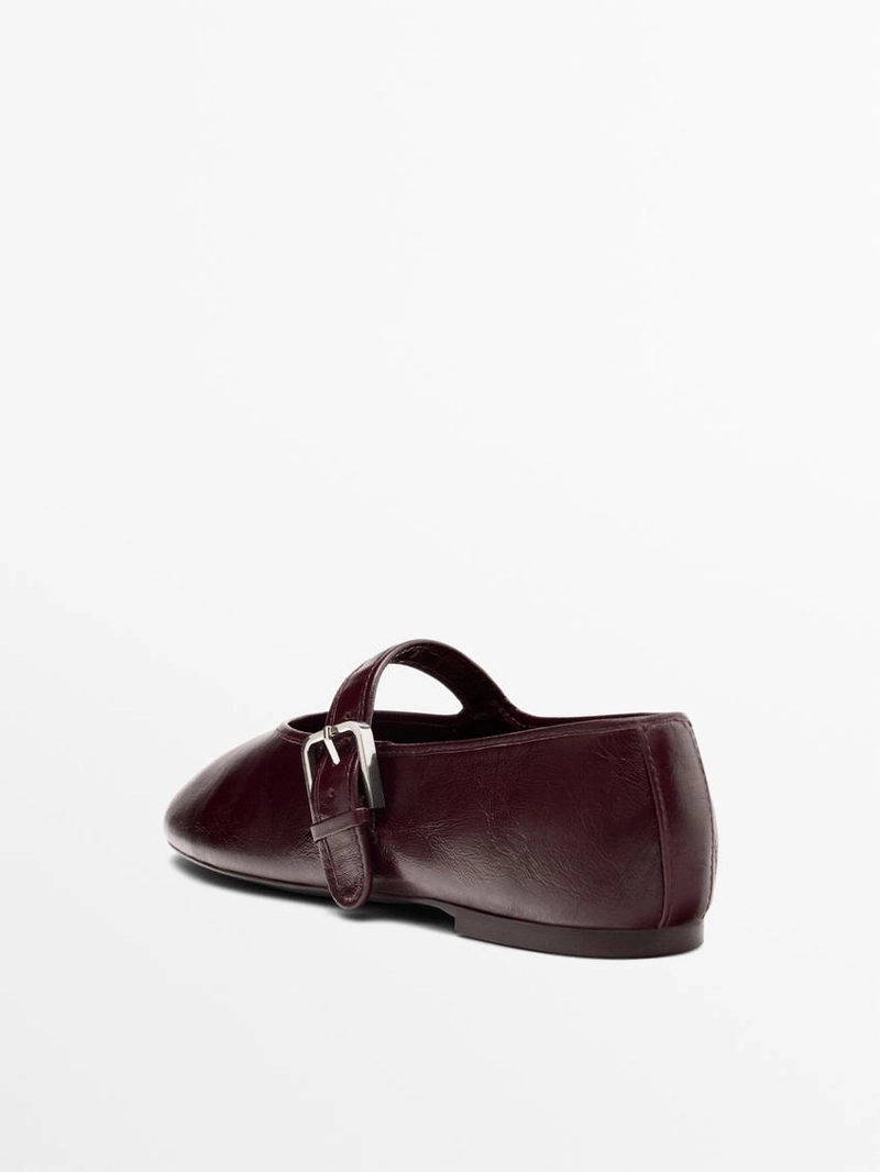 Туфли балетки из потертой кожи