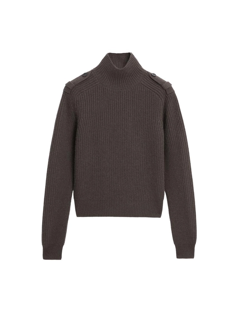 Вязанный свитер с деталями на плечах