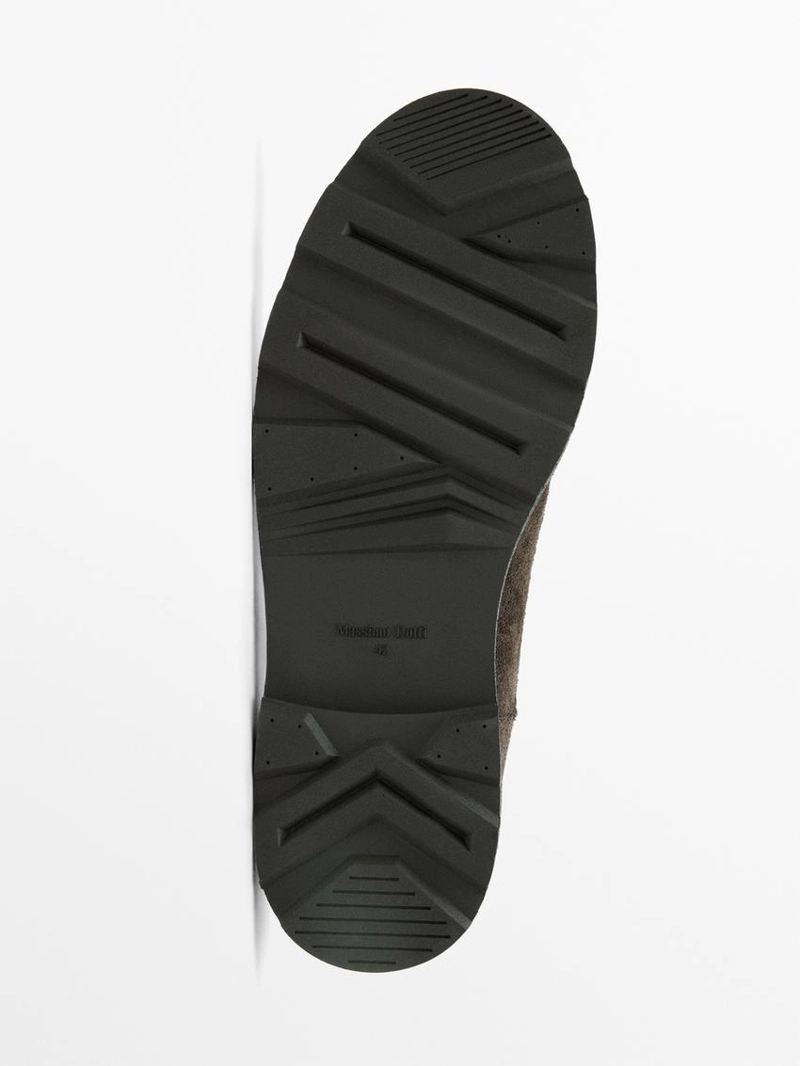 Туфли из замши с мокасинным носом