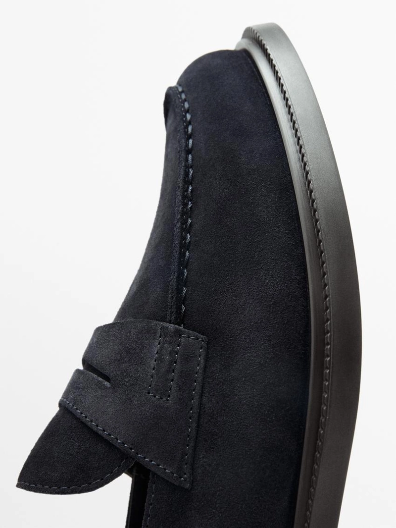 Туфли-лодочки из разделанной кожи