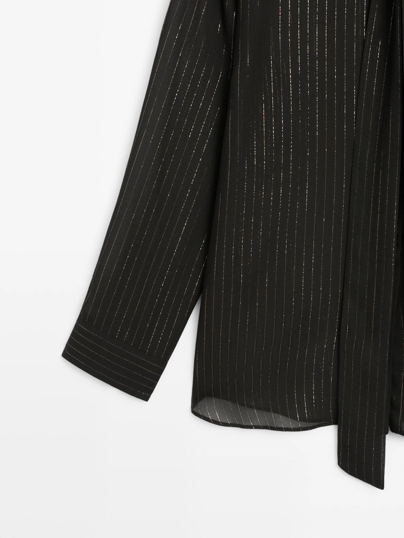 Рубашка свободного кроя с воротником-шарфом