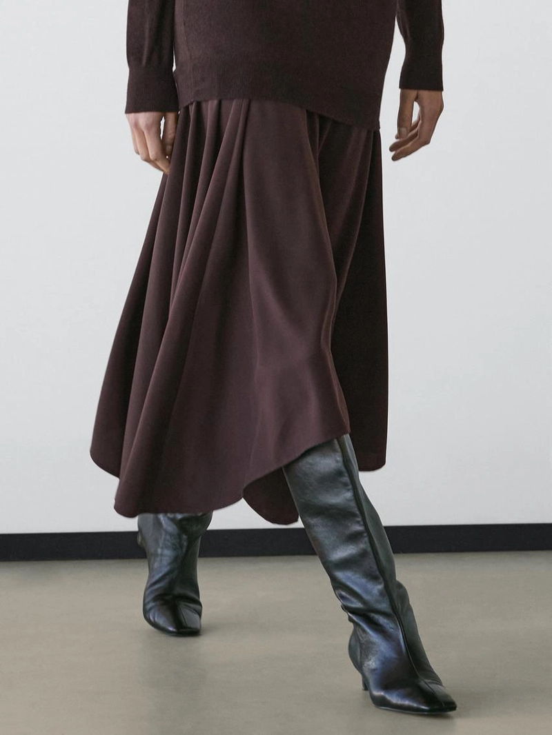 Платье из вязаного полотна с элементами шерсти