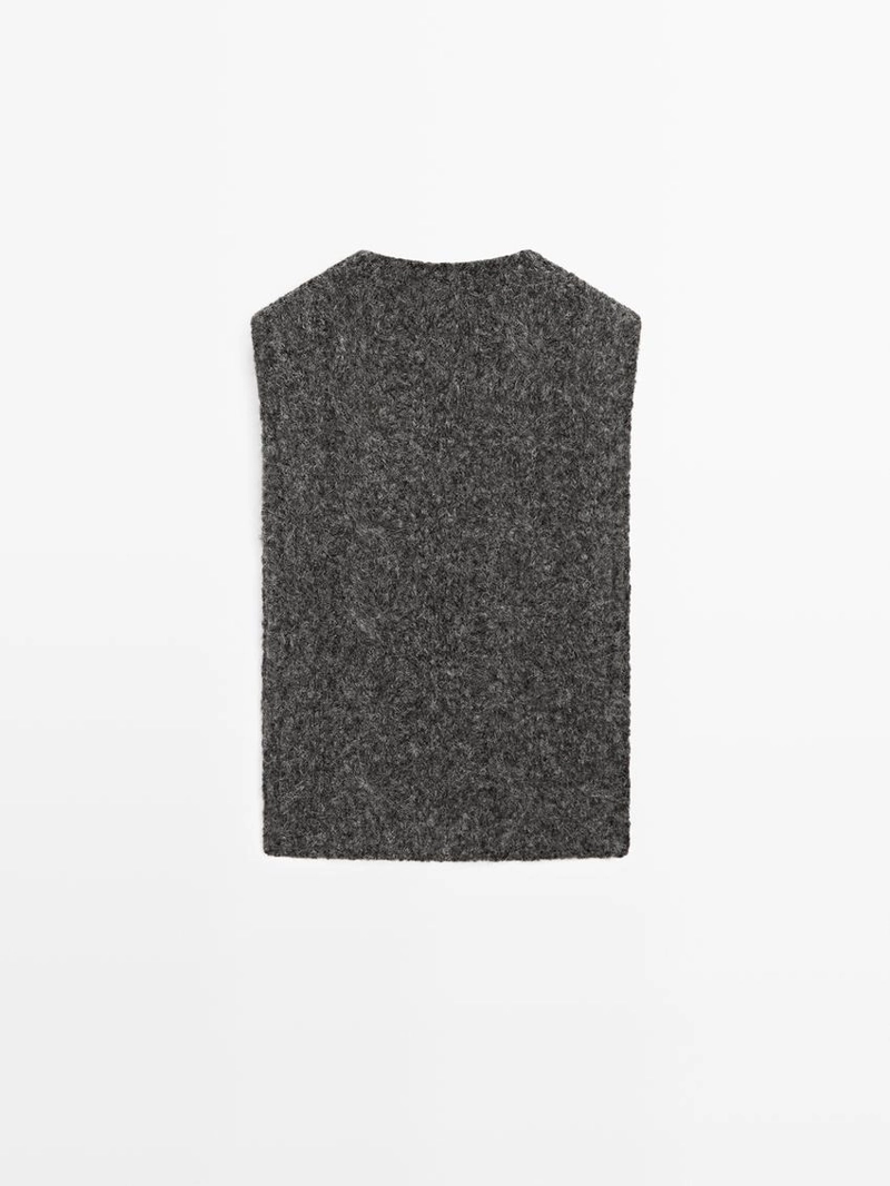 Жилет из альпакиевой смеси