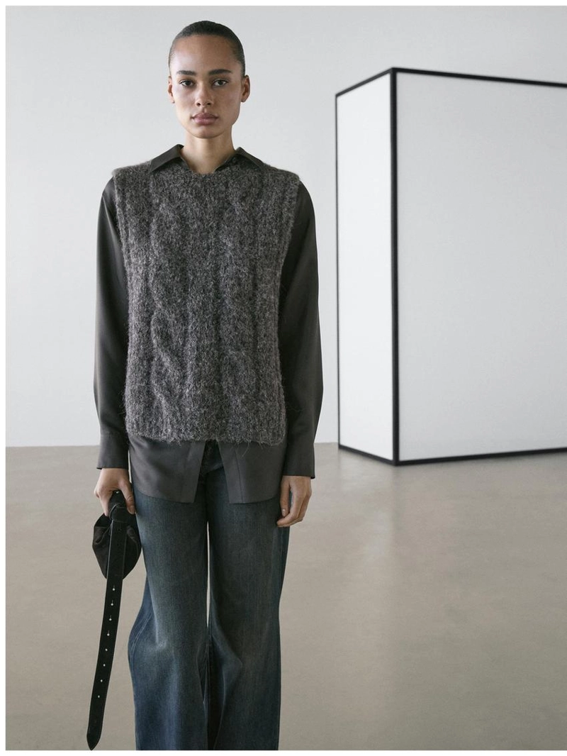 Жилет из альпакиевой смеси