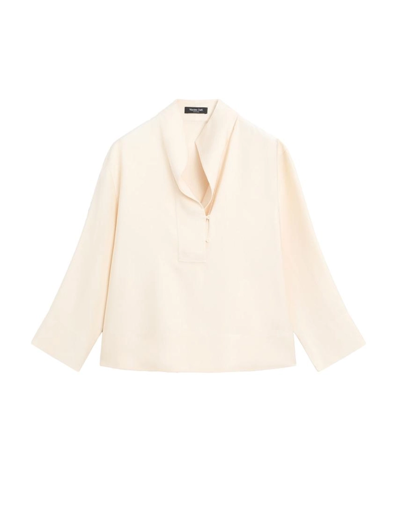 Блузка с биб-деталями