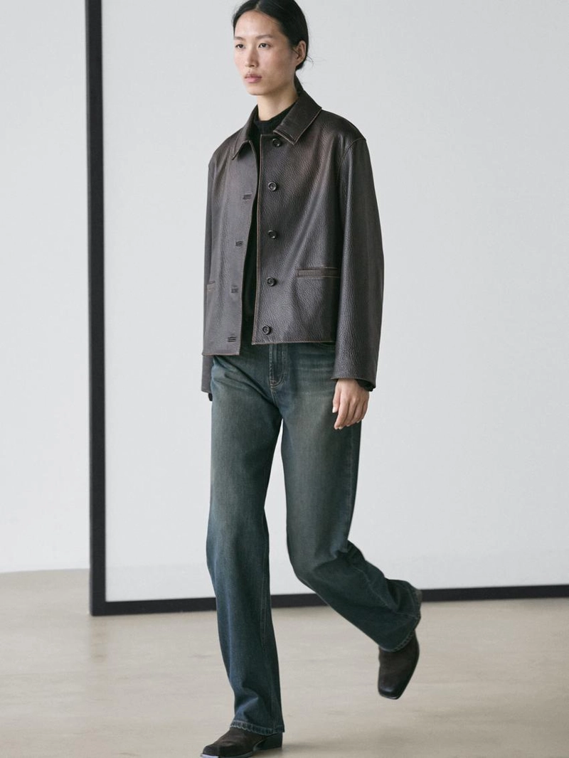 Короткая куртка из натуральной кожи