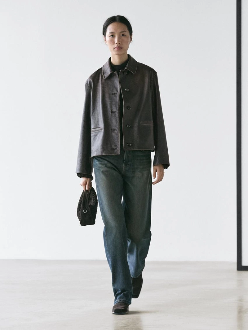 Короткая куртка из натуральной кожи