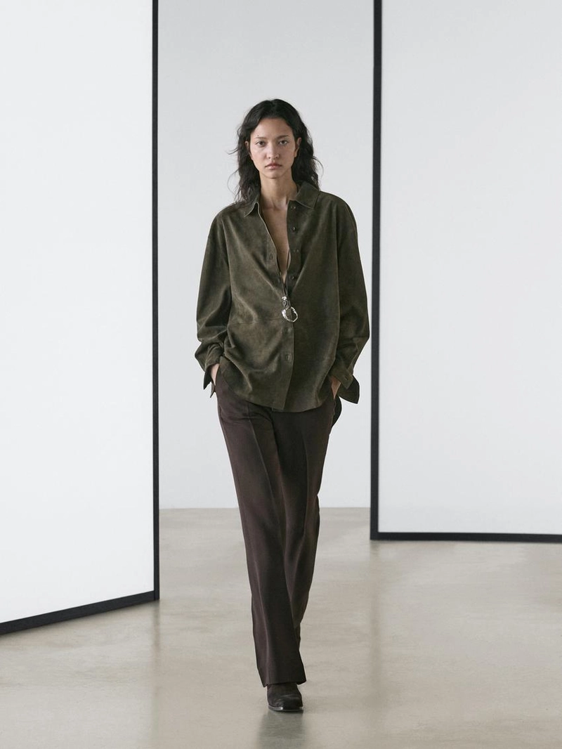 Рубашка из замши с швами