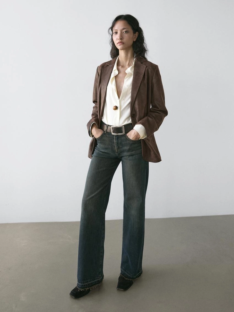 Замшевый пиджак с лацканами