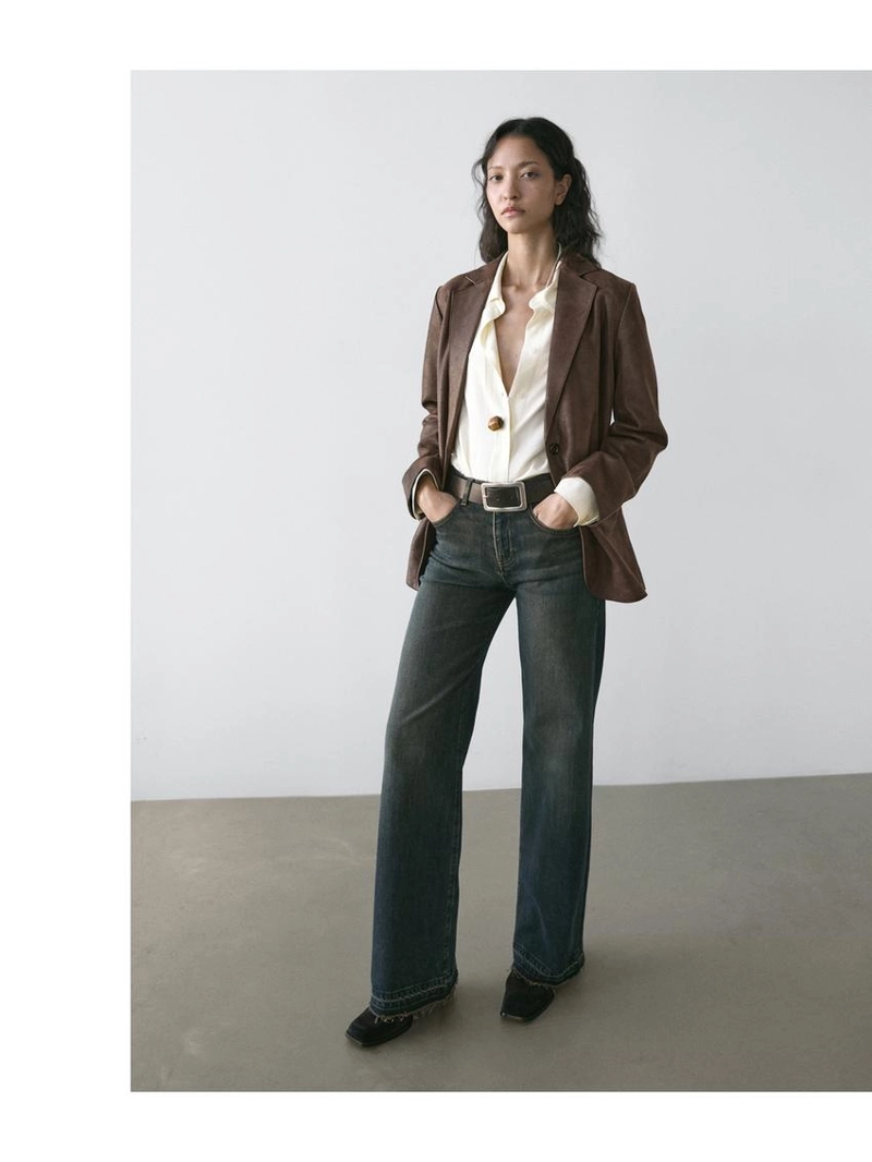 Замшевый пиджак с лацканами