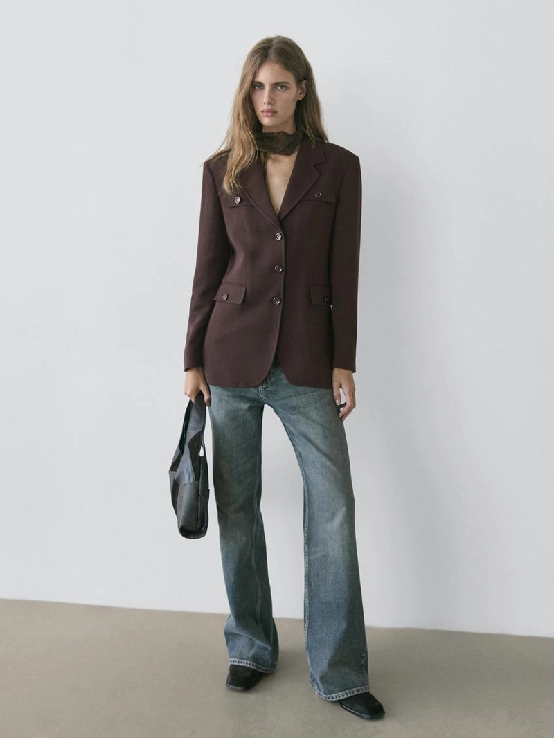 Пиджак с карманами и лацканом