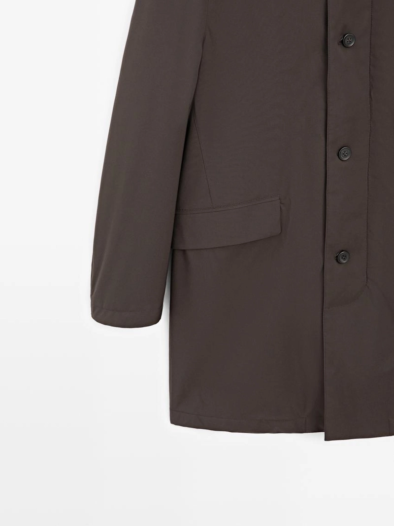 Полуприталенный пуховик с водоотталкивающей отделкой до середины бедра