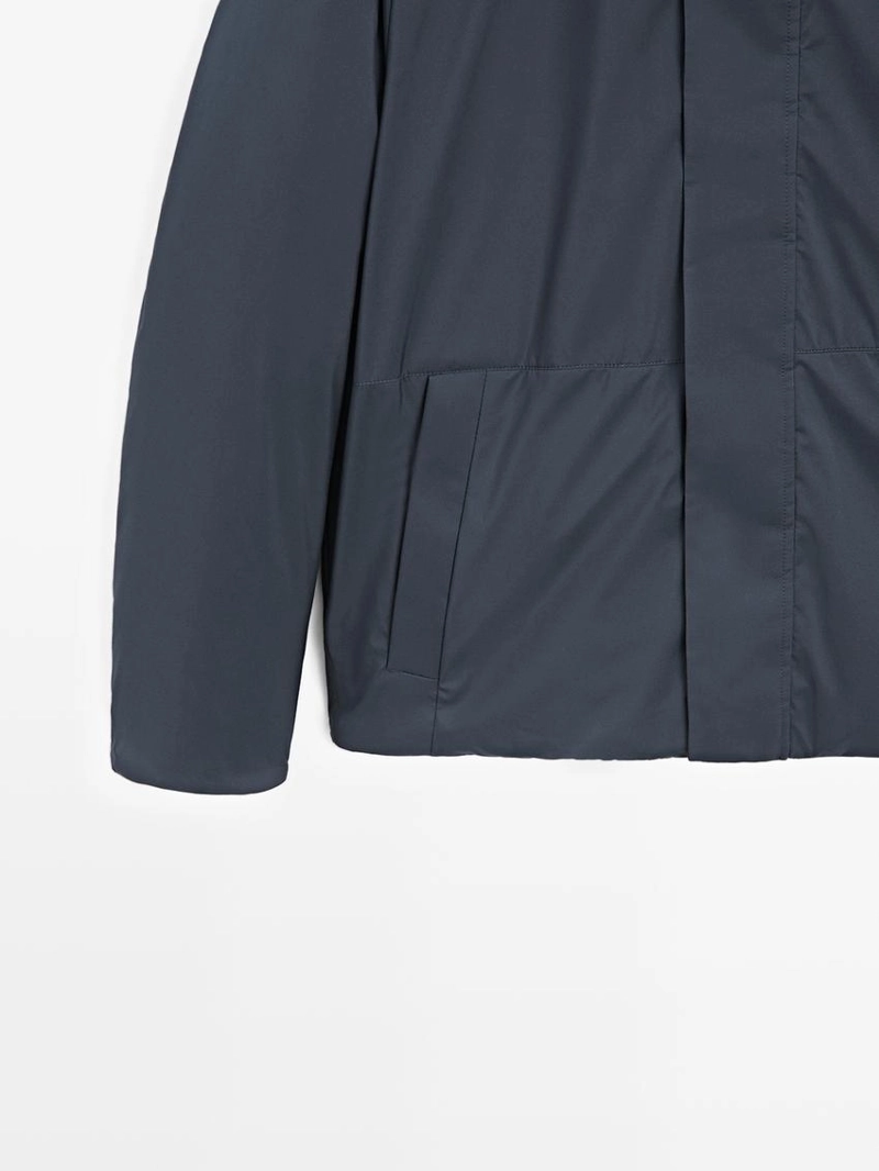 Короткая пуховая куртка с водоотталкивающей обработкой