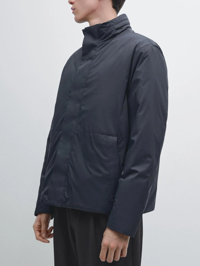 Короткая пуховая куртка с водоотталкивающей обработкой