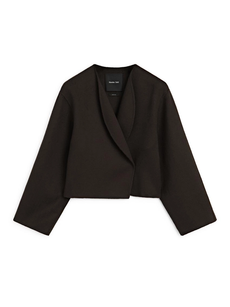 Пальто с округлыми лацканами