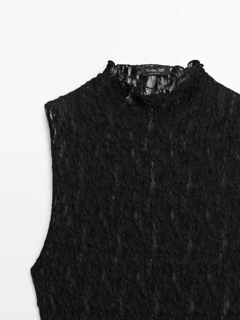 Прозрачный топ из кружева