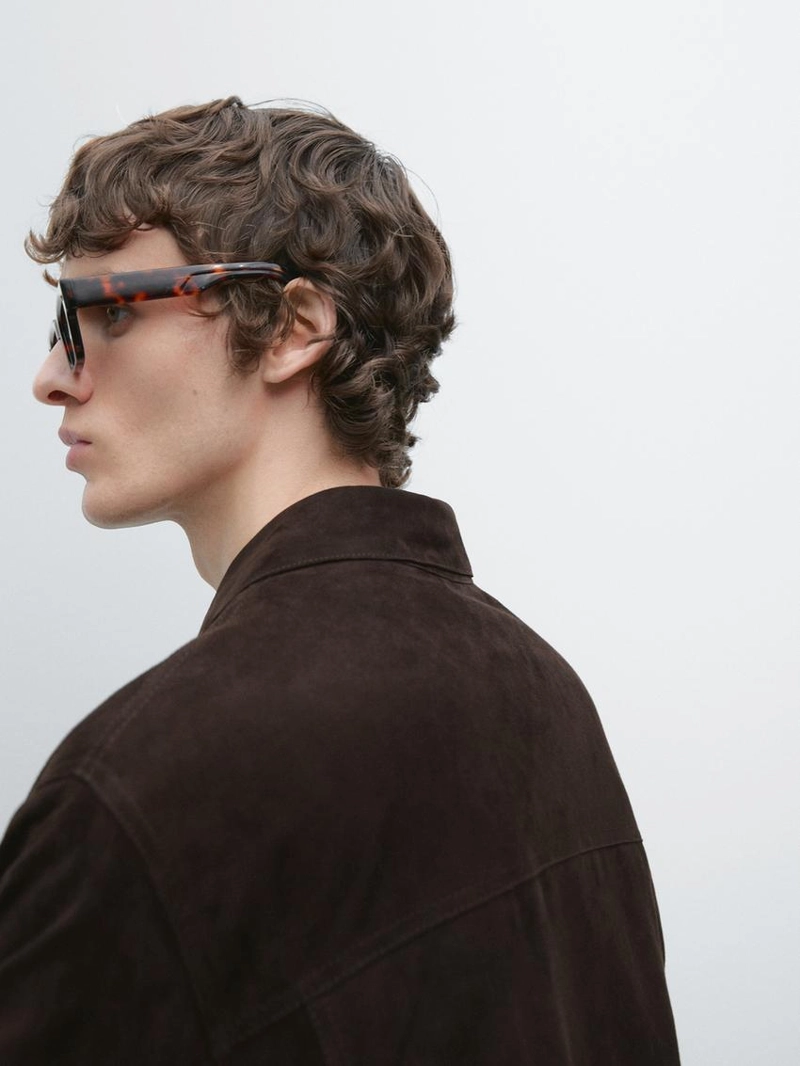 Куртка из замши с карманами