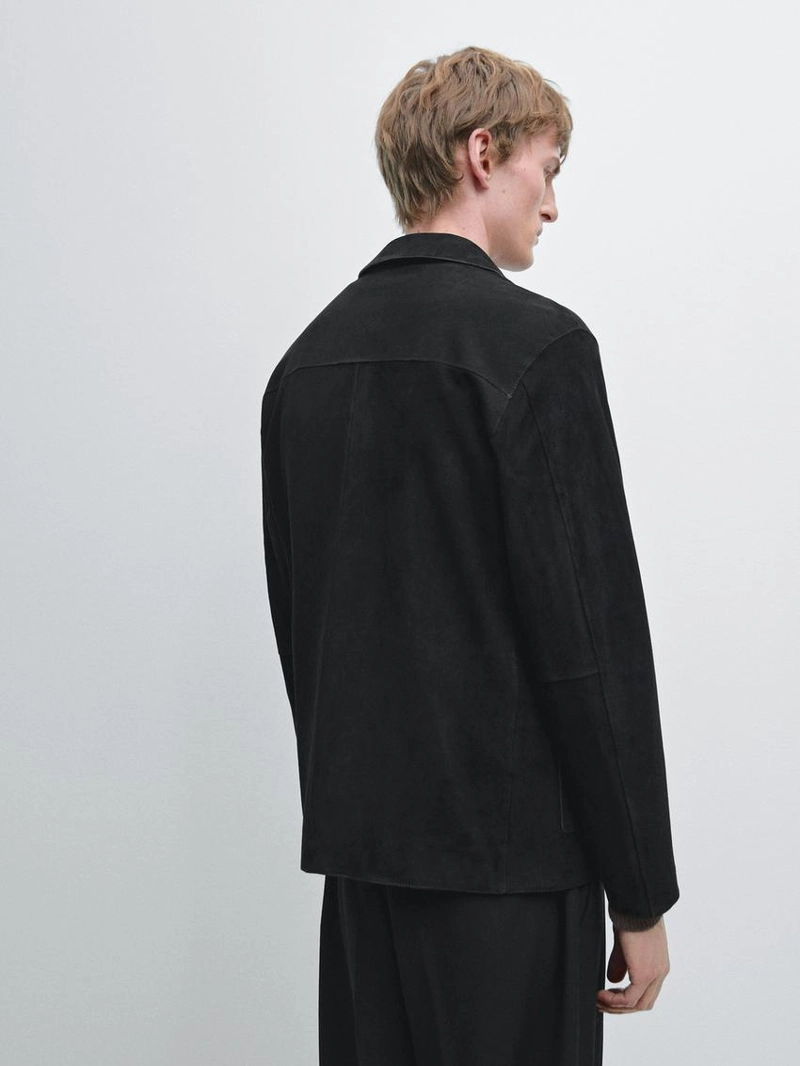 Замшевая куртка с карманами