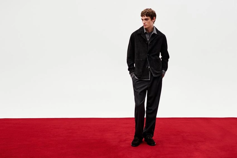 Замшевая куртка с карманами