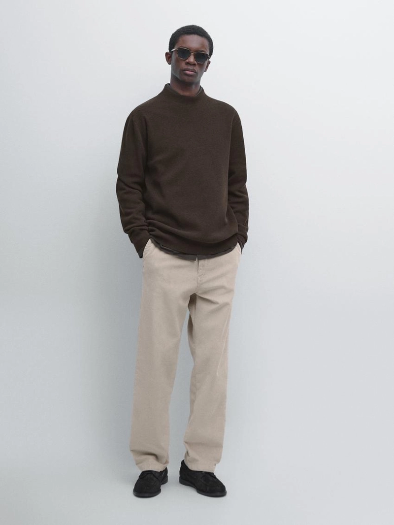 Вязаный свитер из хлопково-шерстяной смеси с макогоньким воротником