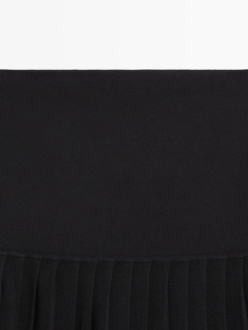 Юбка миди с боковыми складками