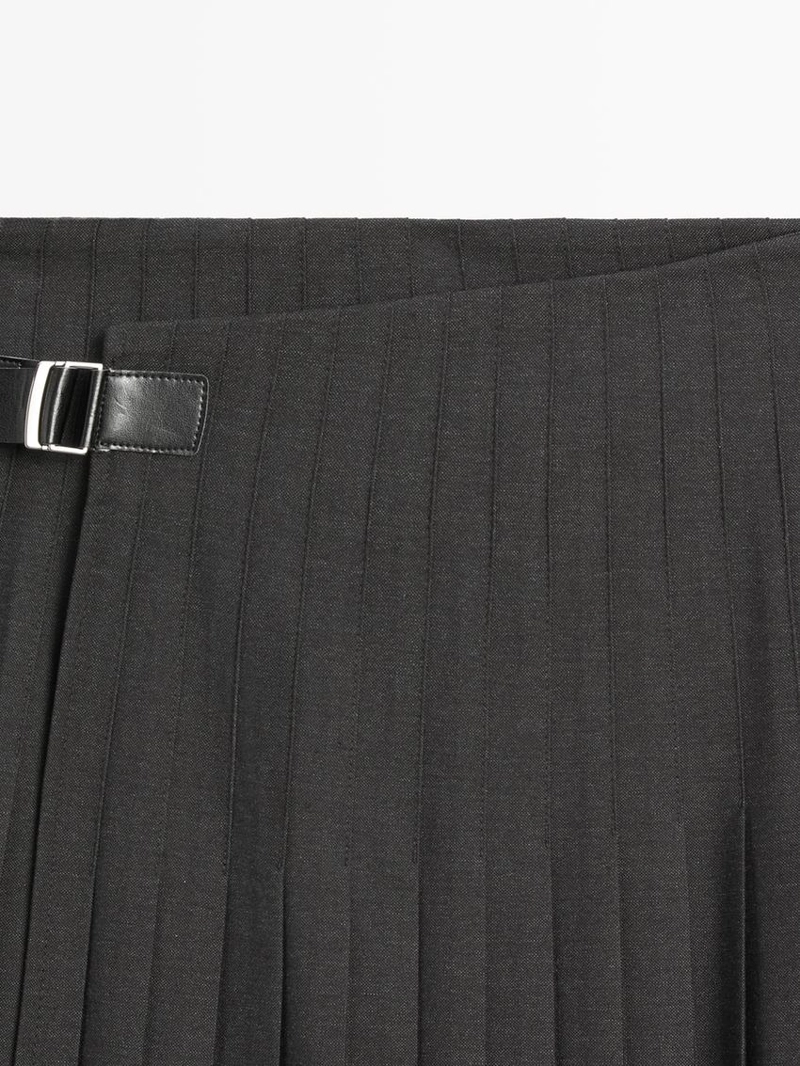 Юбка-миди с плиссировкой и аппликацией