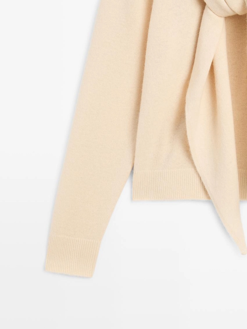 Трикотажный свитер с деталями шарфа