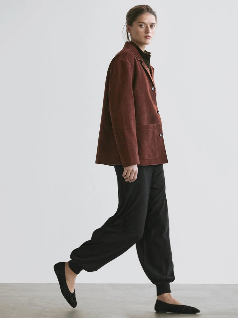 Пиджак с лацканами из замши