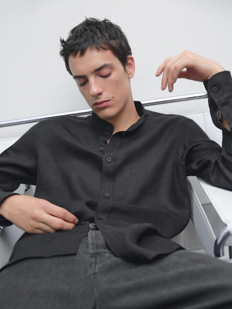 Рубашка с воротником-стойкой и обычной посадкой