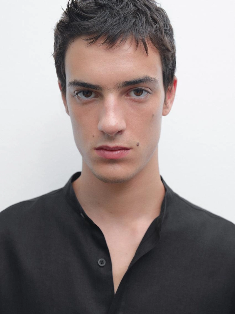 Рубашка с воротником-стойкой и обычной посадкой