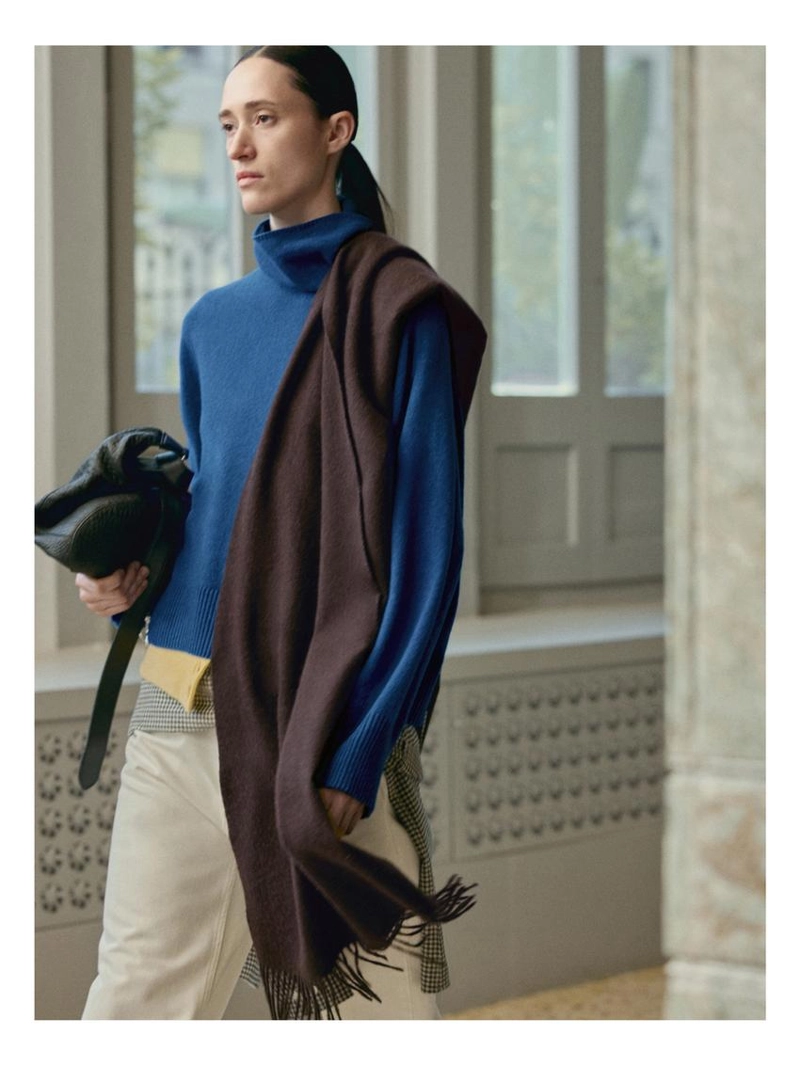 Свитер из шерстяной смеси с высоким воротником