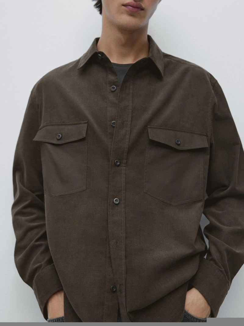 Рубашка из микро-вельвета свободного кроя с контрастными карманами