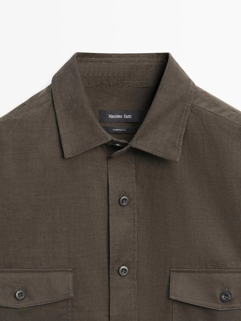 Рубашка из микро-вельвета свободного кроя с контрастными карманами