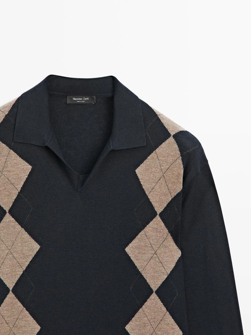 Поло-свитер с воротником-стойкой и узором из алмазной вязки из шерсти