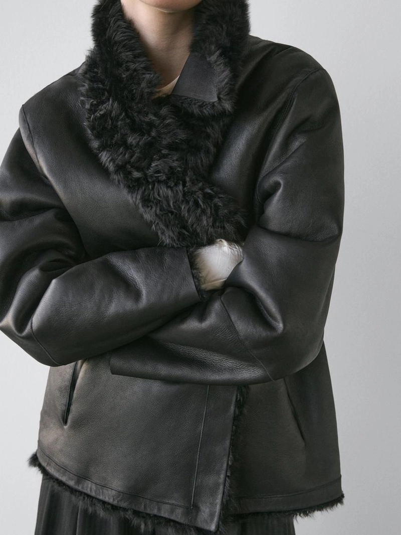 Шуба из овечьей кожи с лацканами - studio