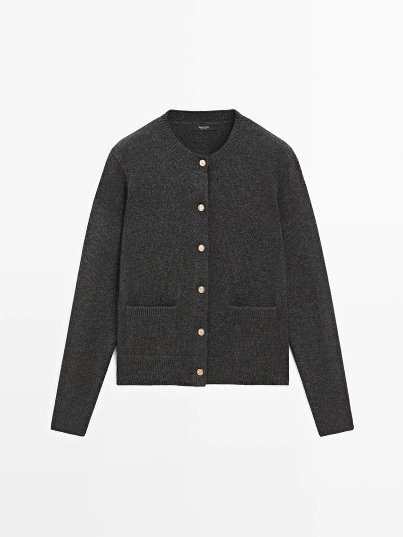 Плетеный кардиган с золотыми пуговицами