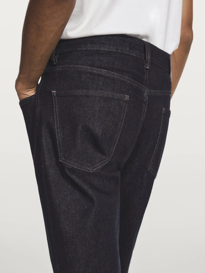 Джинсы с узким кроем