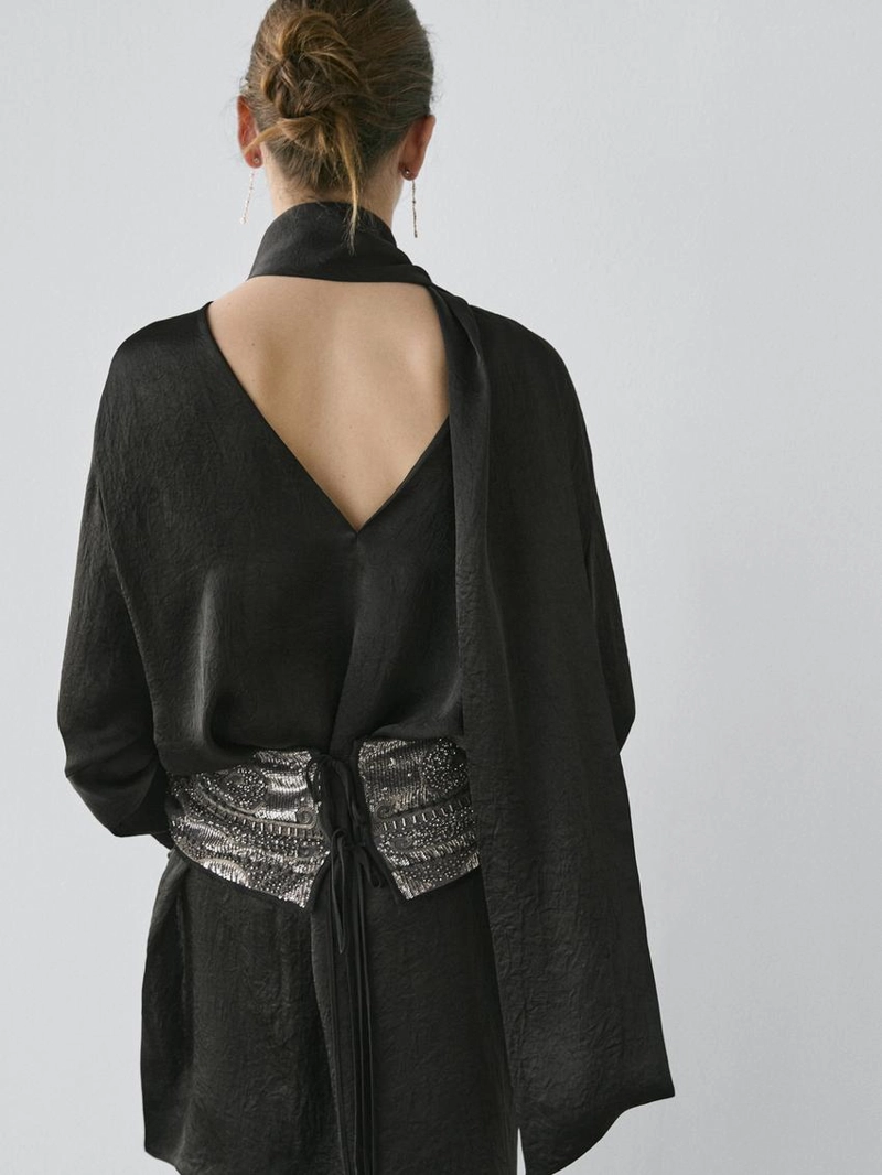 Блузка с вырезом на завязках - studio