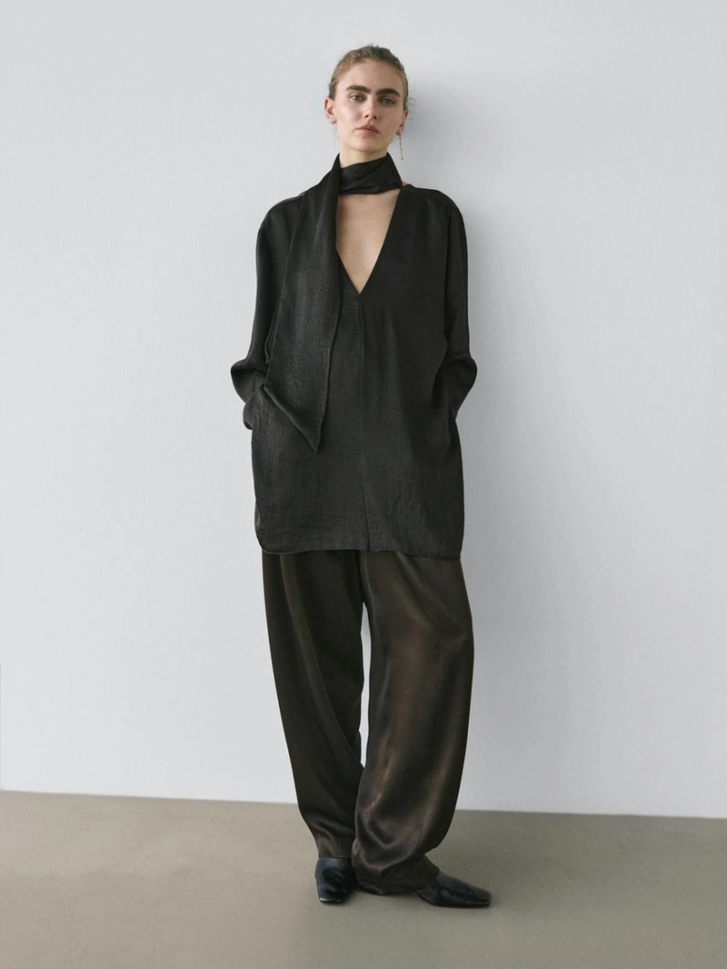 Блузка с вырезом на завязках - studio