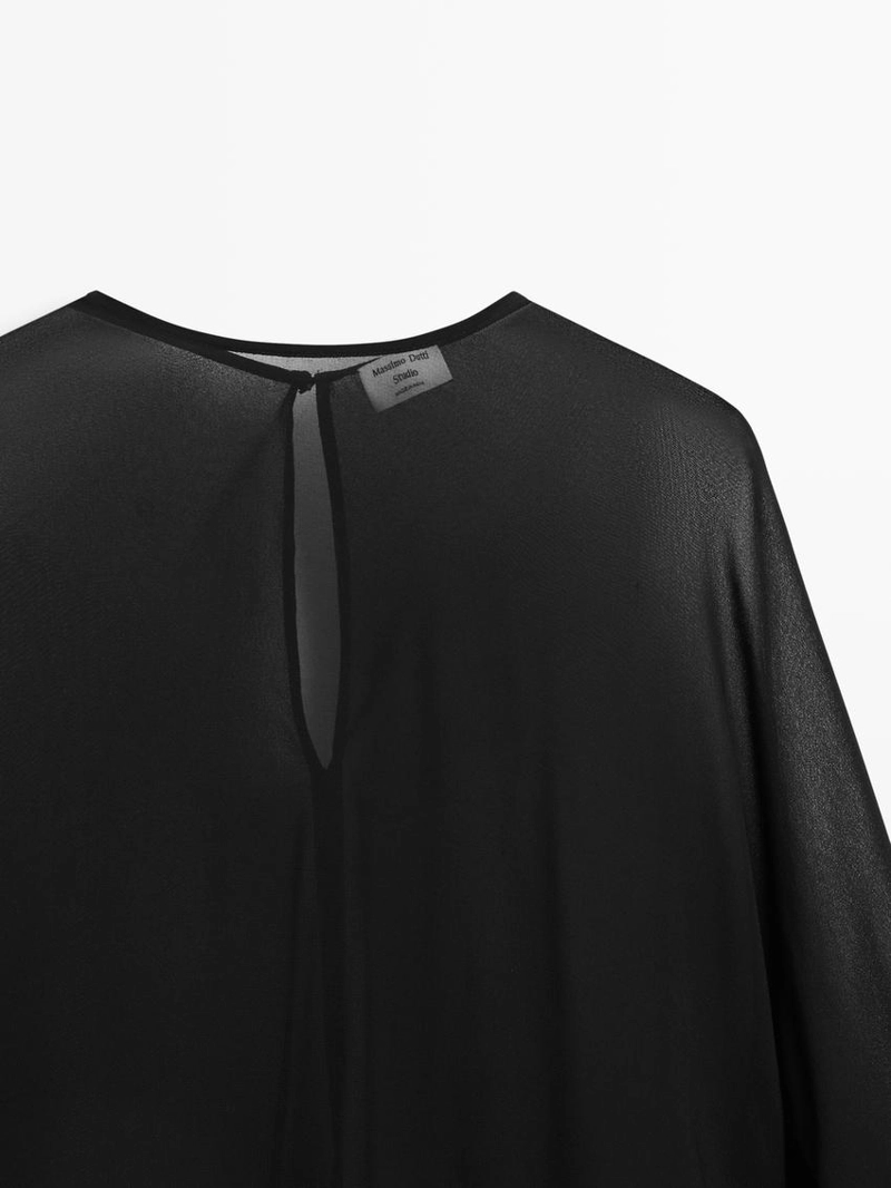 Плавный прозрачный плащ - studio