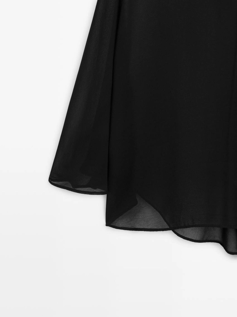 Плавный прозрачный плащ - studio