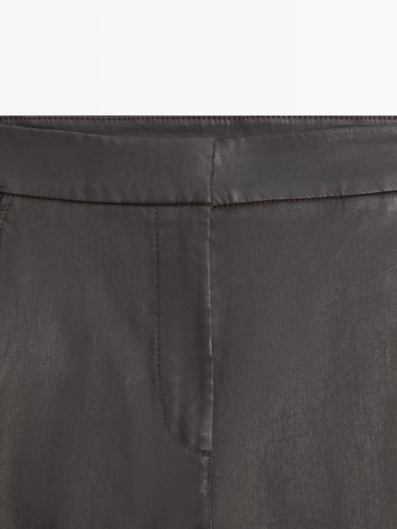 Джинсы с зауженными штанинами из вощеного хлопка