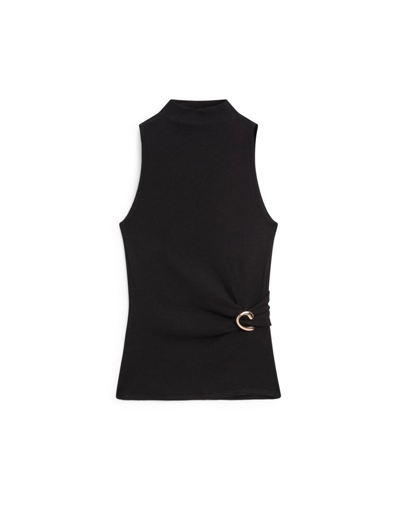 Топ с воротником-стойкой и деталями броши