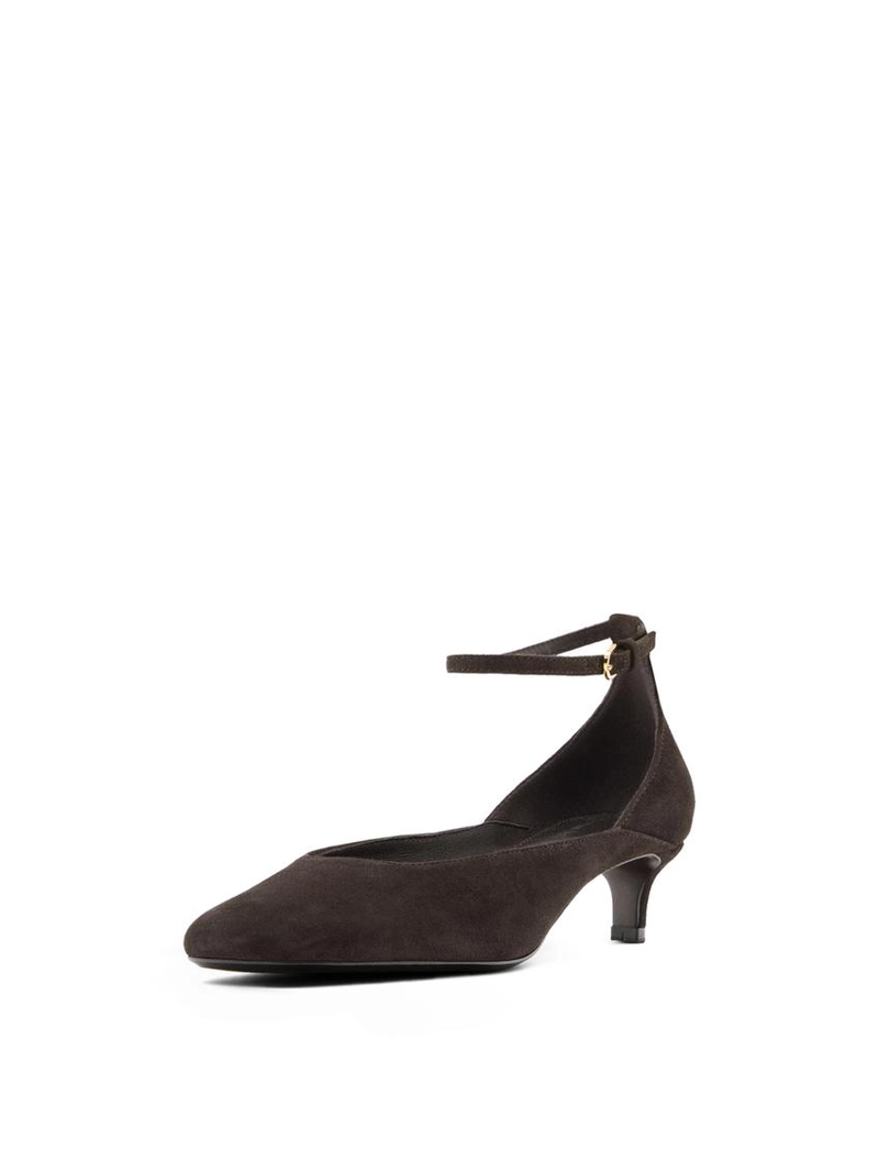 Туфли на каблуке с квадратным мысом