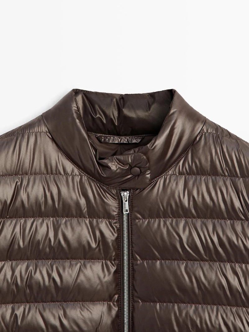 Пуховик-бомбер с водоотталкивающей отделкой